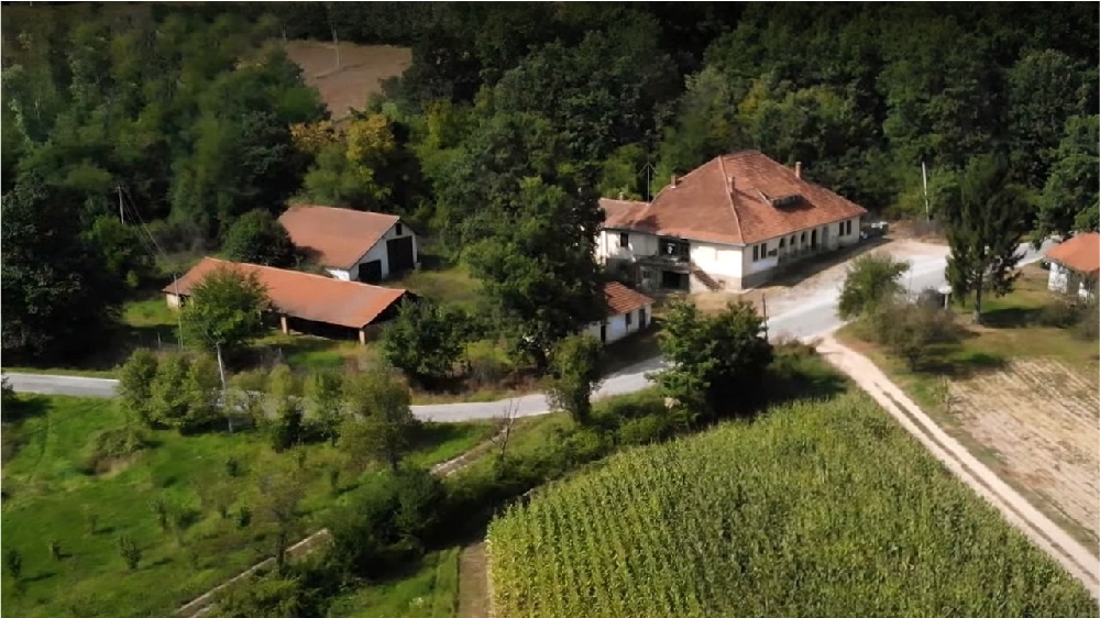 [Destilerija u Brezni]